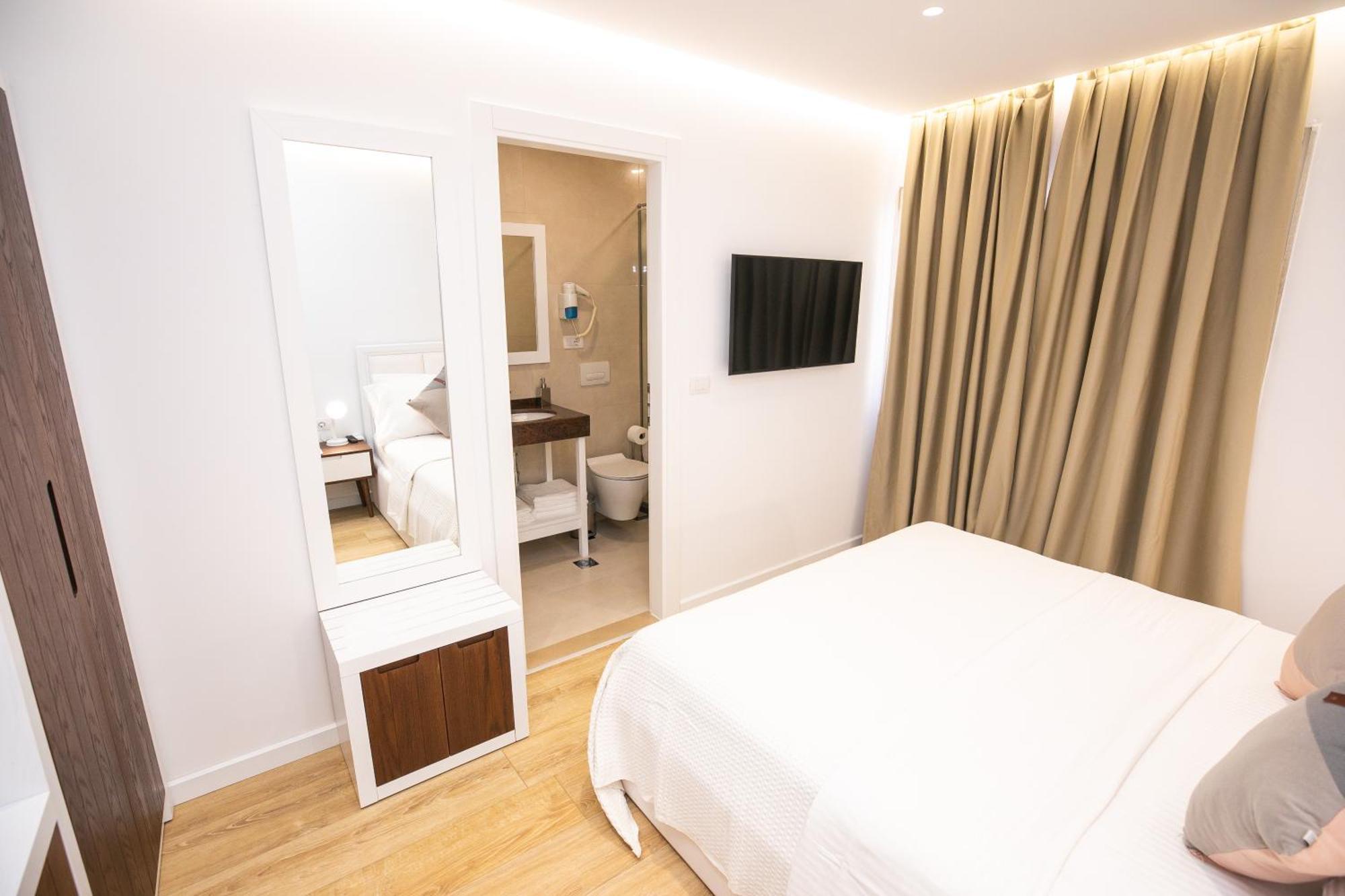 Hotel Elior Tirana Pokoj fotografie